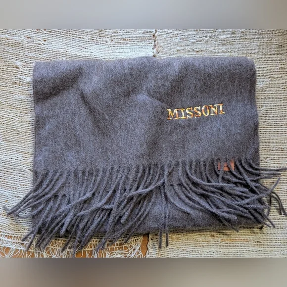 Missoni 100% Wool Fringe Neck Wrap Scarf in Washed Brown